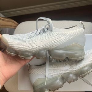 Nike vapormax flyknit. Slightly worn